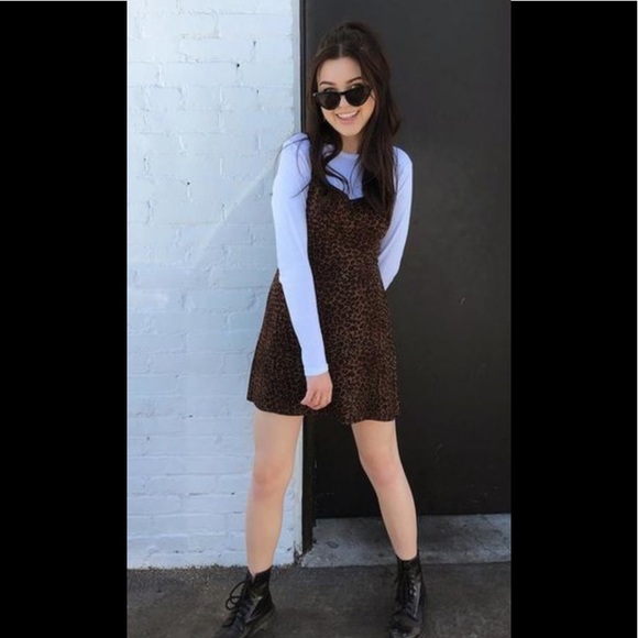 100% AUTHENTIC CLOSET 15% Off 2 ITEMS OR MORE - Picture 2 of 5